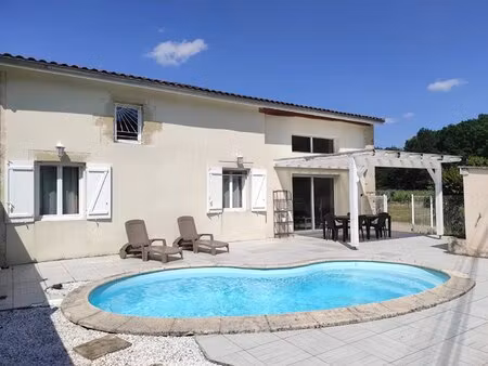 charmante demeure en pierre avec piscine
