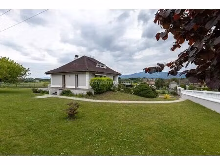 maison 3 chambres sous sol complet et garage independant