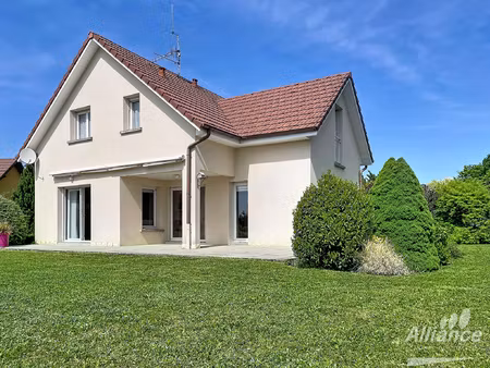 maison familiale 4 chambres  au calme absolu  proche de la f