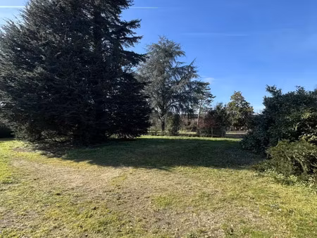 terrain à bâtir de 238 m² à begles (33)