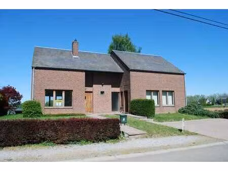 maison 4 ch. à louer à éghezée (peb c)