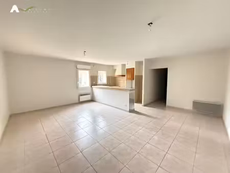 vente appartement 4 pièces 74 m² à pertuis (84120)  249 000 €