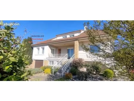 maison 10 pièces 185 m²