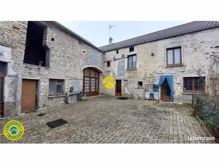maison rénovée avec dépendances