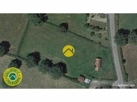 terrain avec ancienne bâtisse