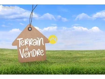 terrain constructible 908 m2