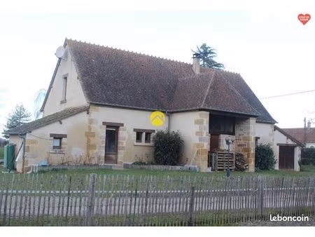 fermette rénovée + étang