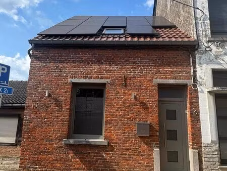 maison à louer à la bouverie € 800 (l9w1t) - agence ianniello | zimmo