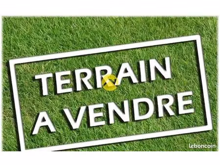 terrain constructible 1124 m²