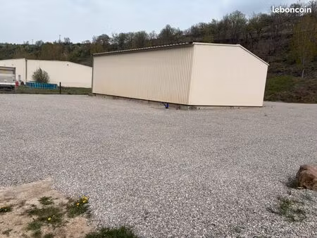 location hangar