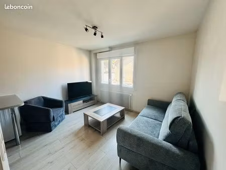 studio de 22m² partiellement meublé proche du centre-ville  chauffage compris