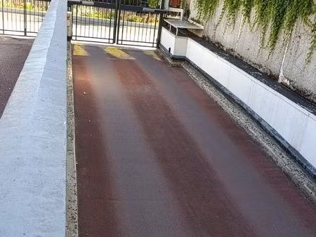 parking sécurisé lycée lakanal