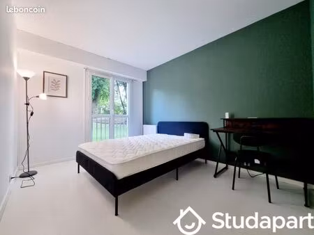 chambre 1 pièce 9 m²