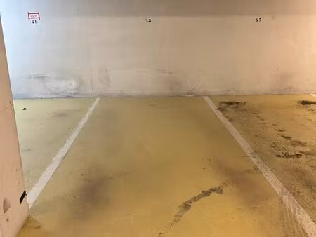 parking - montsouris - 13 5m2