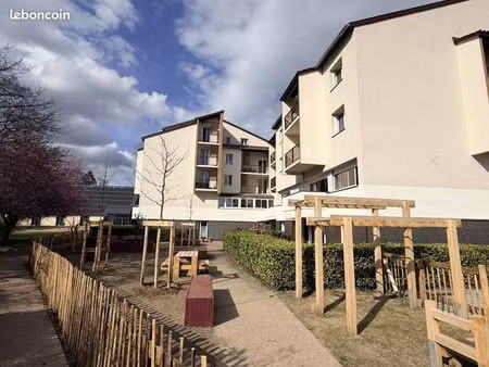 appartement 3 pièces 71 m²
