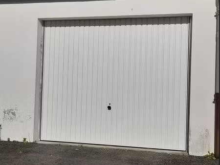 garage à louer