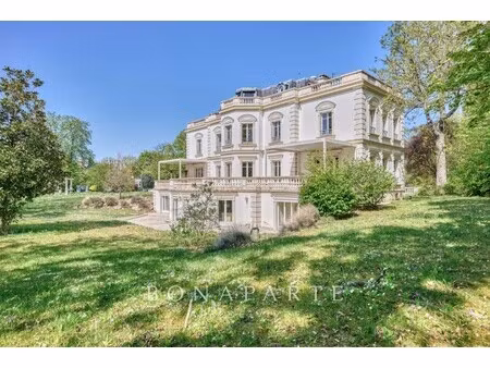 maison de luxe à vendre dans le quartier sud rer