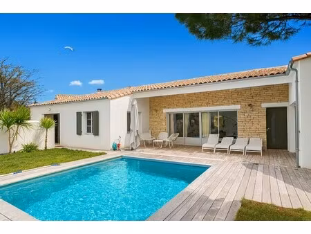 maison de luxe à vendre à rivedoux-plage