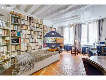 studio 1 pièce 33 m²