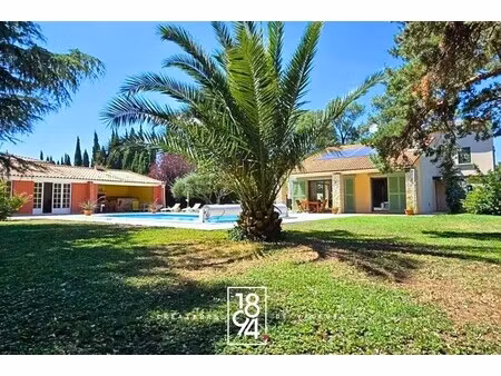 villa de luxe à vendre à caissargues