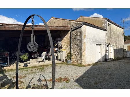 maison saint-jean-d'angle m² t-4 à vendre  199 900 €