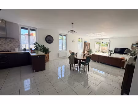 maison vassincourt 145 m² t-4 à vendre  130 000 €