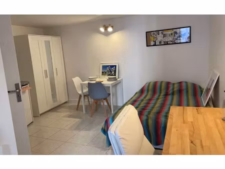 location appartement  20 m² t-1 à gentilly  843 €