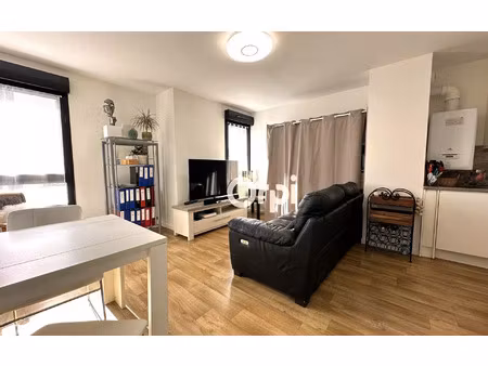 location appartement  m² t-2 à soissons  655 €