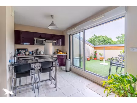 vente appartement 3 pièces 73 m² à pessac (33600)  296 500 €