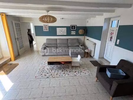 vente maison à niort (79000) : à vendre / 156m² niort
