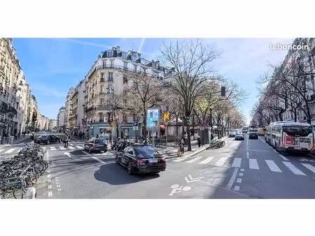 local commercial 135 m² paris