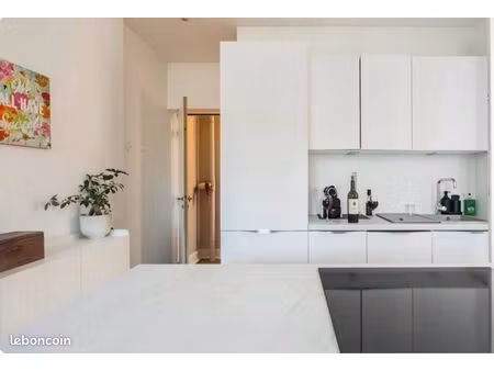 appartement 2 pièces meublé – pigalle (à 1 min du métro)