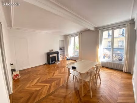très bel appartement t3 haussmannien de 74 m² lumineux  bien agencé et récemment rénové