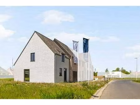landelijke nieuwbouw met 4 slaapkamers