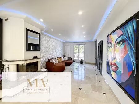 maison de luxe à vendre dans le quartier bord de marne