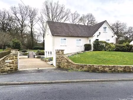 vente maison au bourgneuf-la-forêt (53410) : à vendre / 174m² le bourgneuf-la-forêt