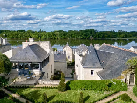 manoir à vendre à montsoreau