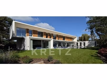 maison de luxe à vendre dans le quartier le-perollier
