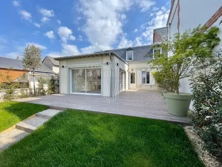 maison de luxe à vendre dans le quartier hennequeville-zone callenville