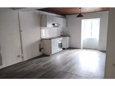 location appartement  m² t-3 à gagnières  460 €