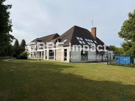 vente bureaux 2 500 m²