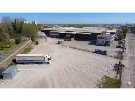 vente entrepôt 3466m²