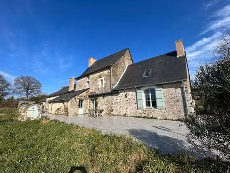 vente maison à bécon-les-granits (49370) : à vendre / 260m² bécon-les-granits