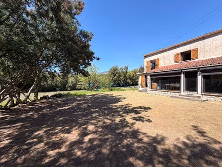 maison plaine d'ucciani de type t4 de 129 m2 sur un terrain de 800m2