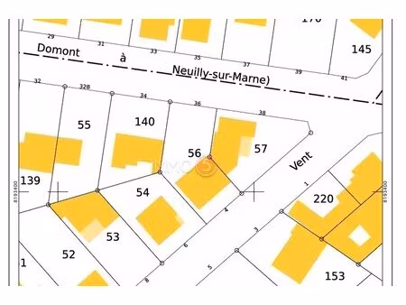 terrain de 365 m²