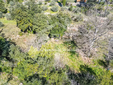 exclusivité : terrain constructible de 925 m² au calme ? saint-maximin