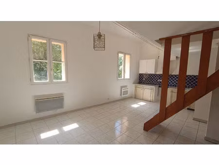 appartement duplex de type 3 50.50 m² flassans sur issole