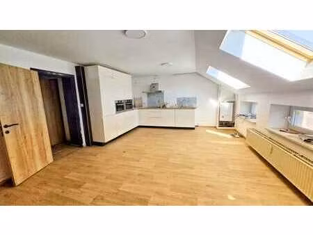 duplex de 5 chambres et 2 salles de bains