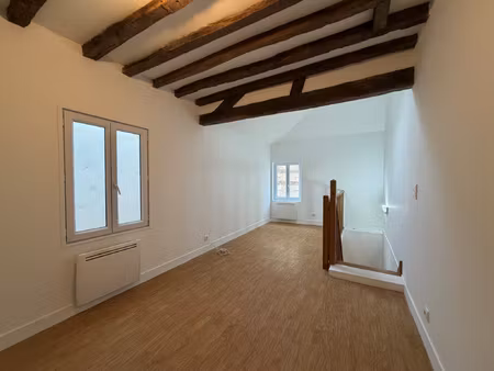 orleans- bourgogne bel f1bis de 42m2