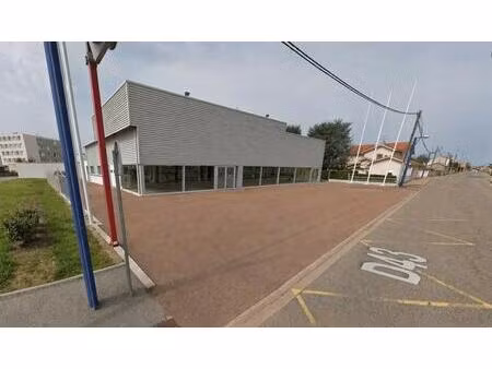 vente commerce mably 42300 920m²